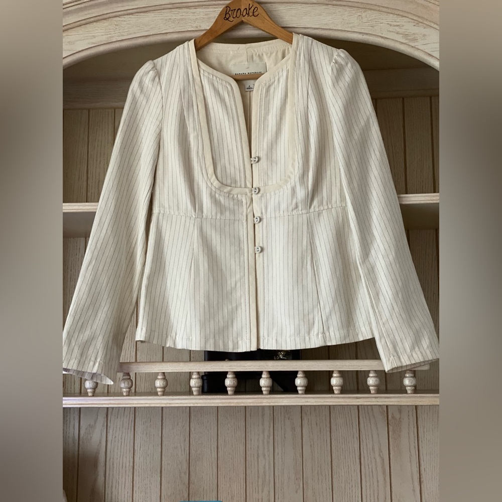 Banana Republic Pinstripe Summer 07’ Blazer